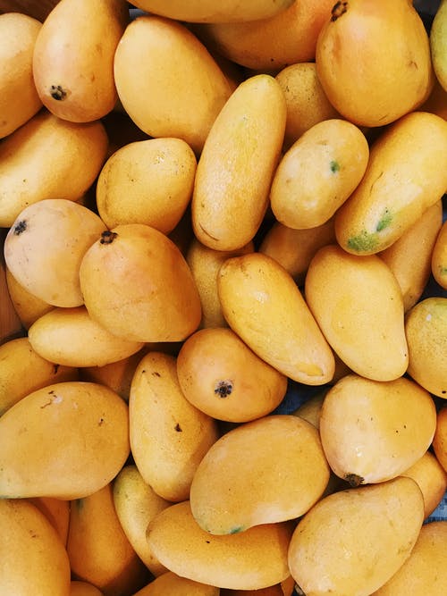 pexels mangoes
